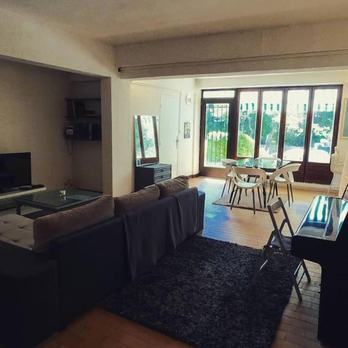 Charmant Rez De Villa Climatise Renove, 90M2 Avec Parking Cassis Exterior photo
