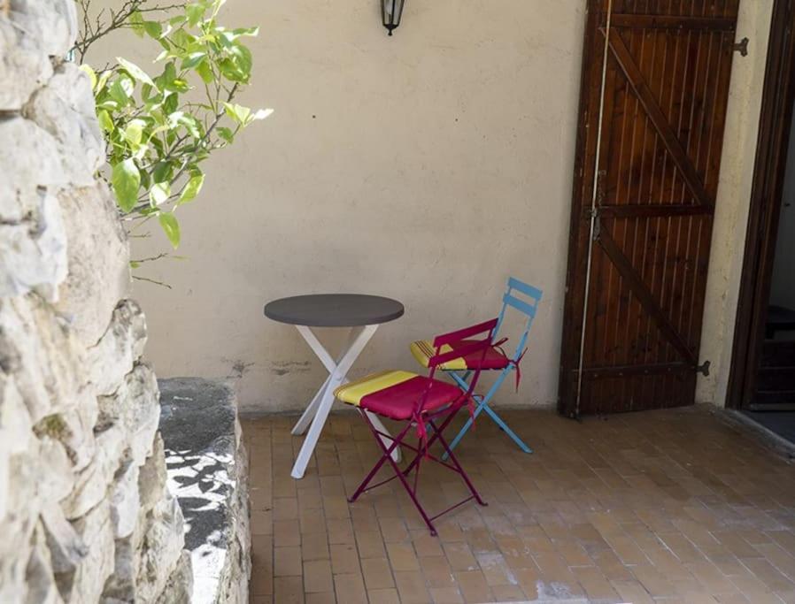 Charmant Rez De Villa Climatise Renove, 90M2 Avec Parking Cassis Exterior photo