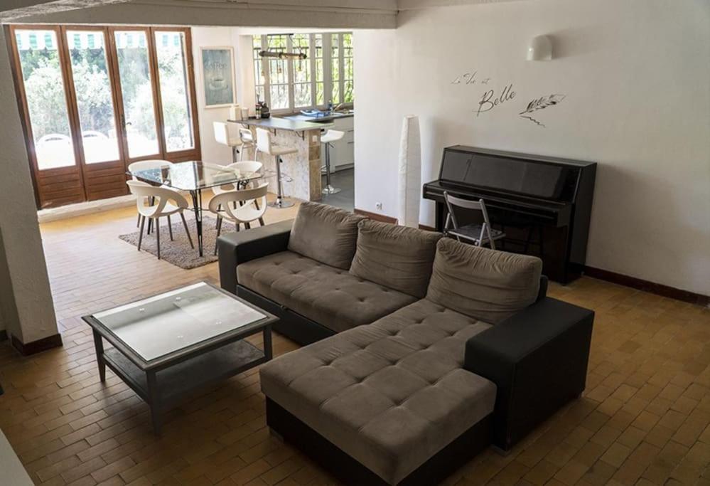 Charmant Rez De Villa Climatise Renove, 90M2 Avec Parking Cassis Exterior photo