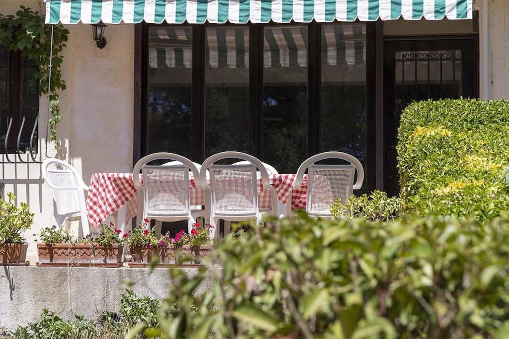 Charmant Rez De Villa Climatise Renove, 90M2 Avec Parking Cassis Exterior photo