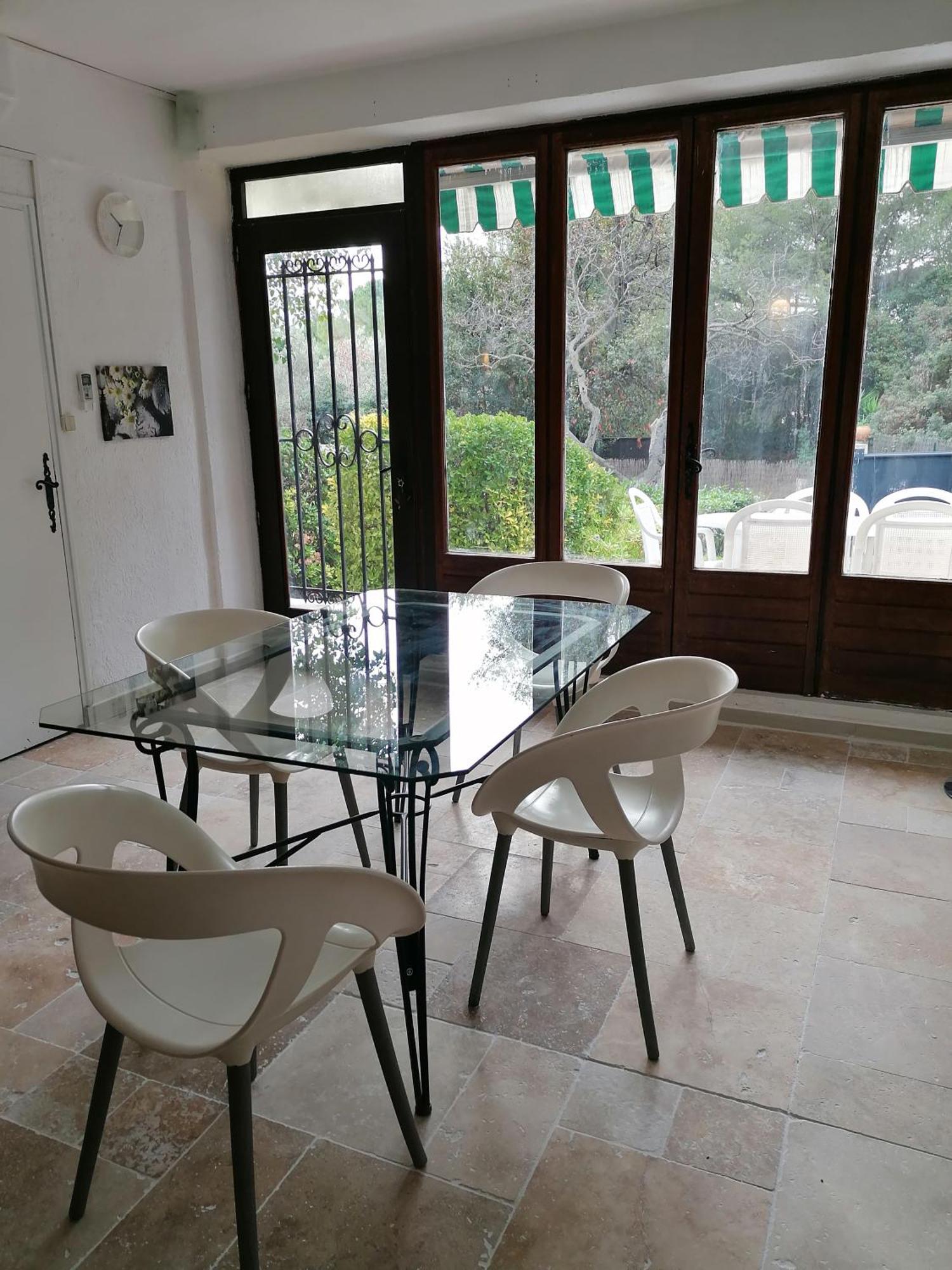 Charmant Rez De Villa Climatise Renove, 90M2 Avec Parking Cassis Exterior photo